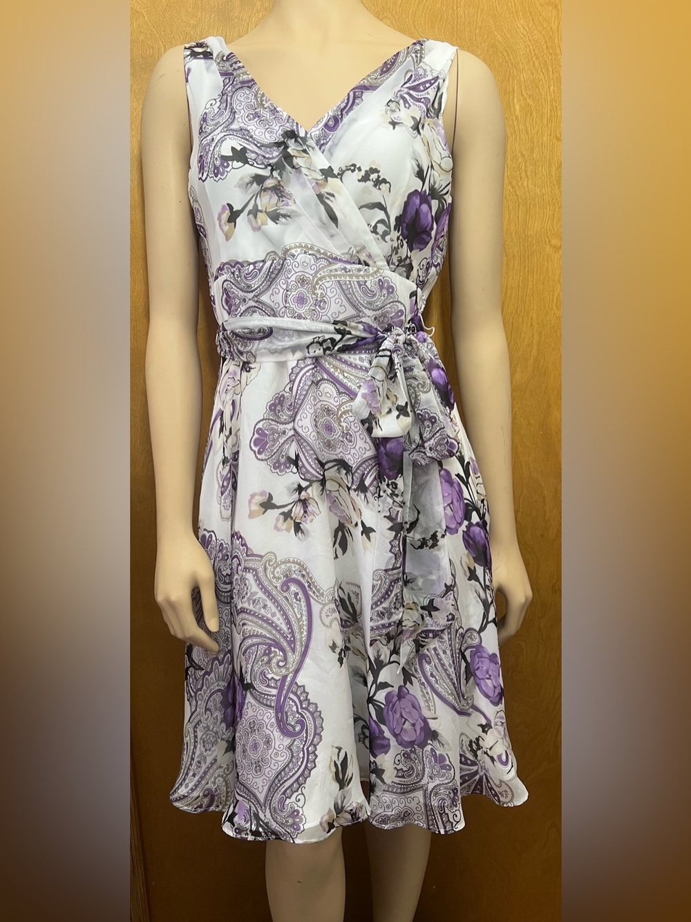 White House Black Market Chiffon A-Line Dress with Sash Tie Belt NWOT Never Worn